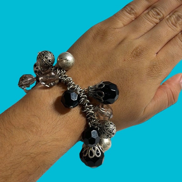 Black Silver‎ Circles Disc Stretch Bracelet - Picture 1 of 5